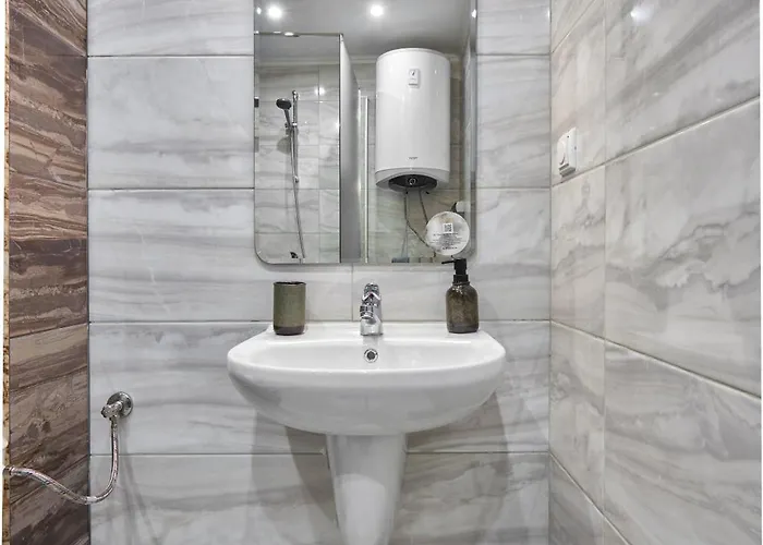 Private 1-bd With Balcony In By Flat Mаnаger