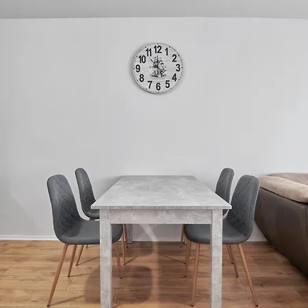 아파트 Private 1-bd With Balcony In By Flat Mаnаger *