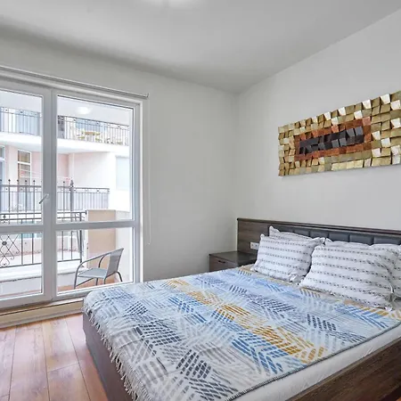 Private 1-bd With Balcony In By Flat Mаnаger Apartment